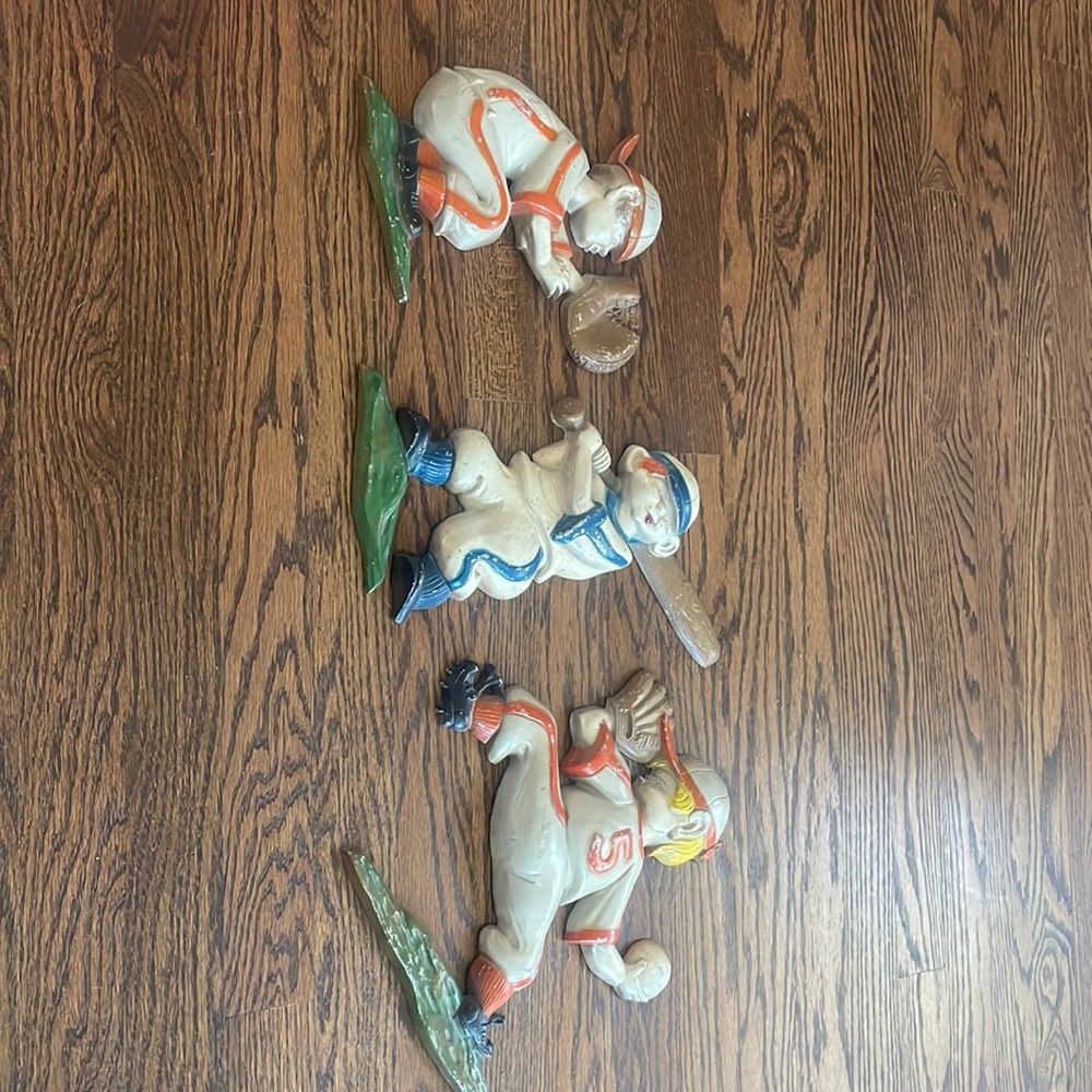 Vintage 1970s sexton cast iron figures